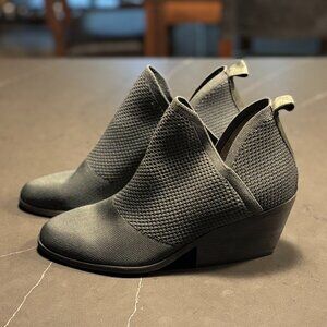 Eileen Fisher Gray Bootie Size 11